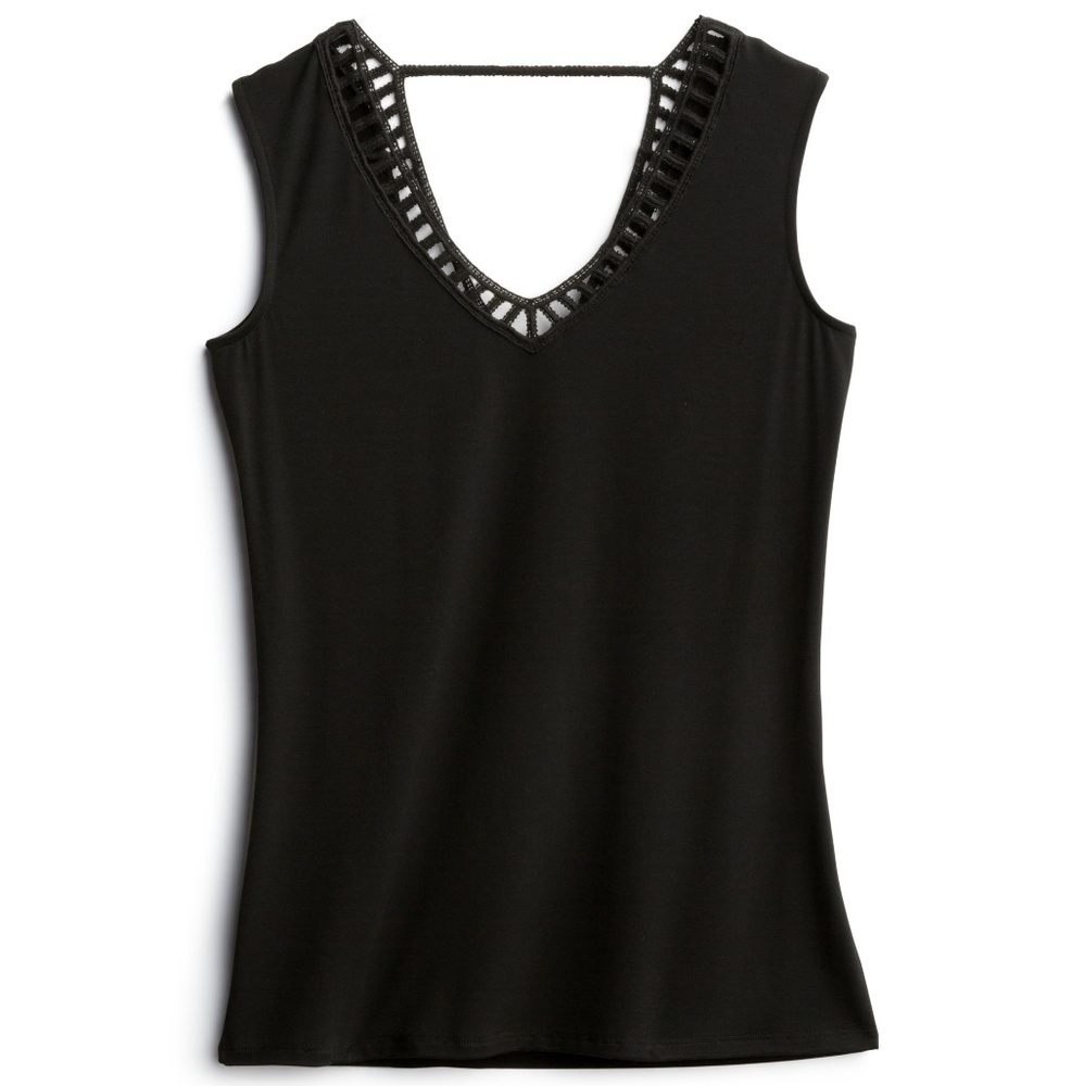 NWT V Neck Detailed Knit Top